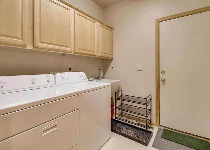 Trail Access On-site! Retreat Near Golf