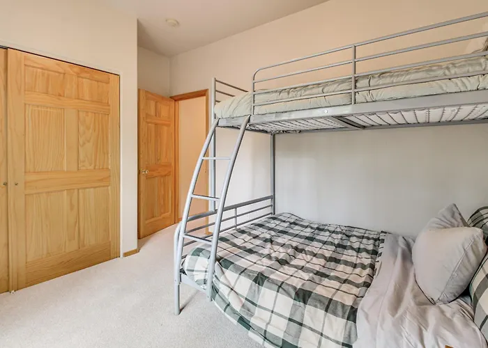 Holiday home Trail Access On-site! Retreat Near Golf